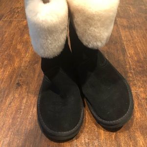 Black Uggs